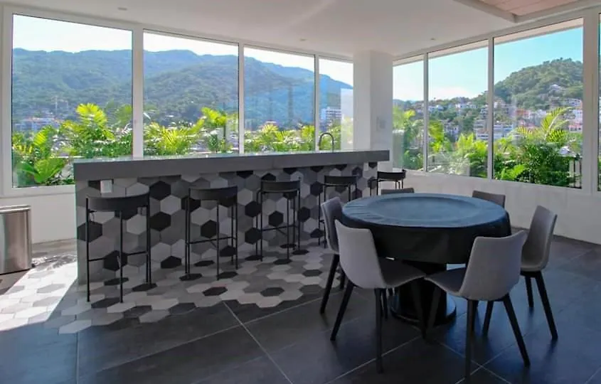 Condominio En Zona Romantica, Avida Residences Departamento 609 Puerto Vallarta Mexico